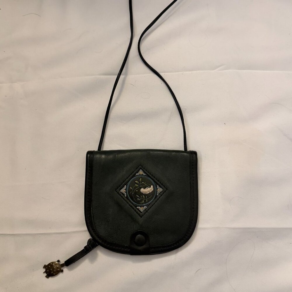 Turtle Ridge Small Leather Crossbody Purse Wallet Pouch